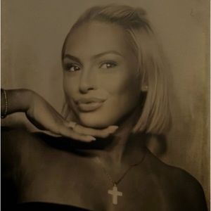 Meet your Posher, Bailey